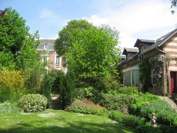 Bed and Breakfast Le Domaine Des Pres Du Hom Bézu-Saint-Éloi Exterior foto