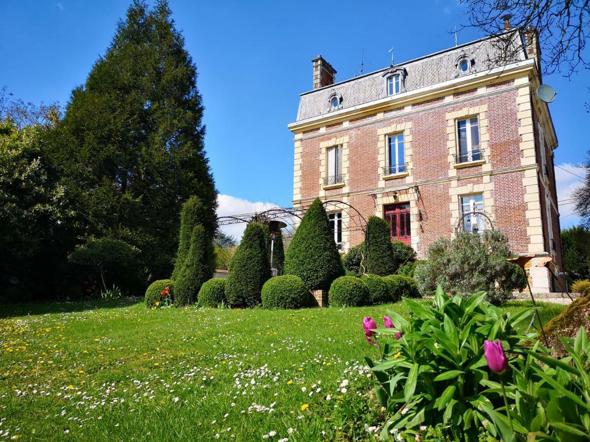 Bed and Breakfast Le Domaine Des Pres Du Hom Bézu-Saint-Éloi Exterior foto
